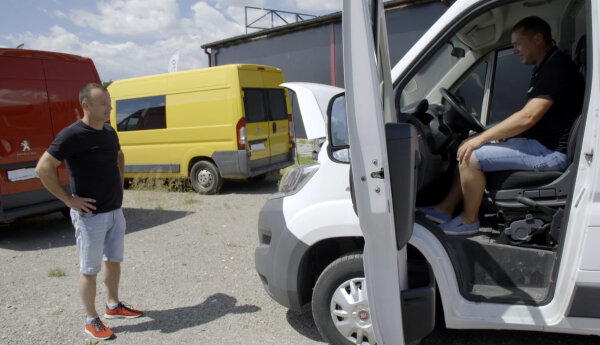 Twarde negocjacje o "ósemkę" i Ducato dla brata
